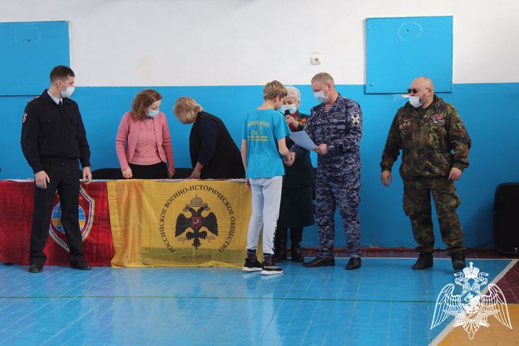 Военно-спортивную игру для учащихся профильных классов Росгвардии провели кубанские росгвардейцы