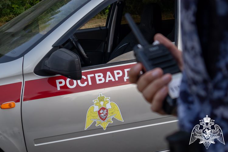 В Новороссийске сотрудники Росгвардии по горячим следам задержали подозреваемого в совершении особо тяжкого преступления