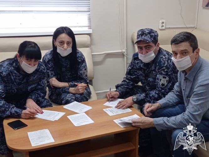 В преддверии Национального дня донора росгвардейцы пополнили банк крови Краснодарского края