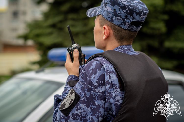 В Анапе росгвардейцы задержали приезжего, находящегося в федеральном розыске  