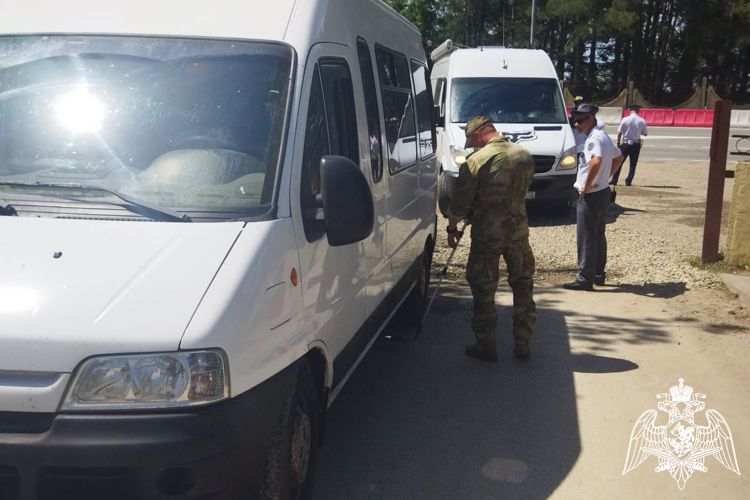 На Кубани сотрудники Росгвардии обеспечили правопорядок в период проведения соревнований по мотокроссу