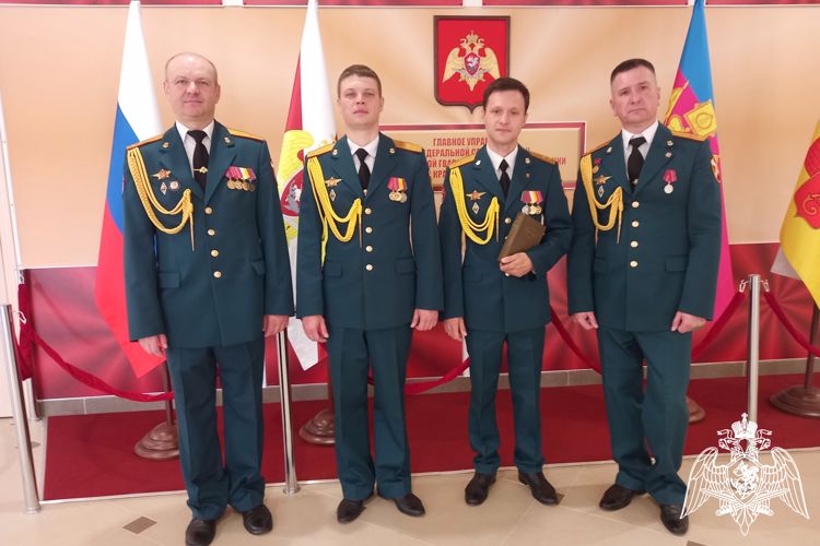 Военнослужащие регионального управления Росгвардии приняли участие во всероссийской акции «С днем рождения, Пушкин!»