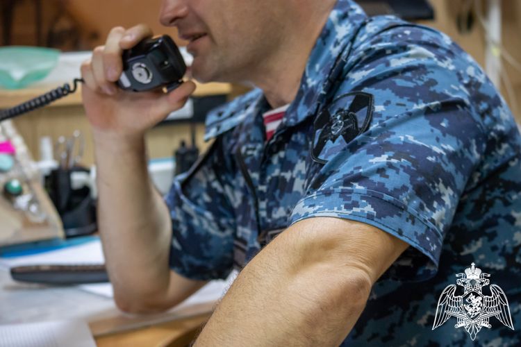 Росгвардейцы пресекли нарушения общественного порядка в одном из ресторанов Армавира