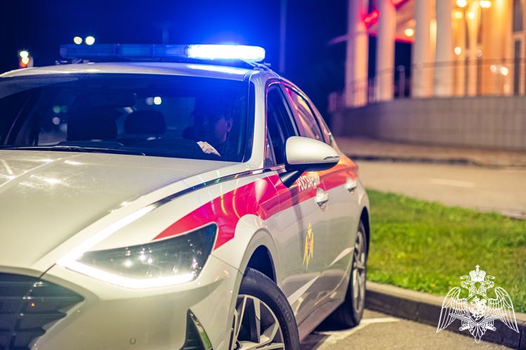 В Новороссийске росгвардейцы пресекли действия мужчины, который нарушал общественный порядок в храме