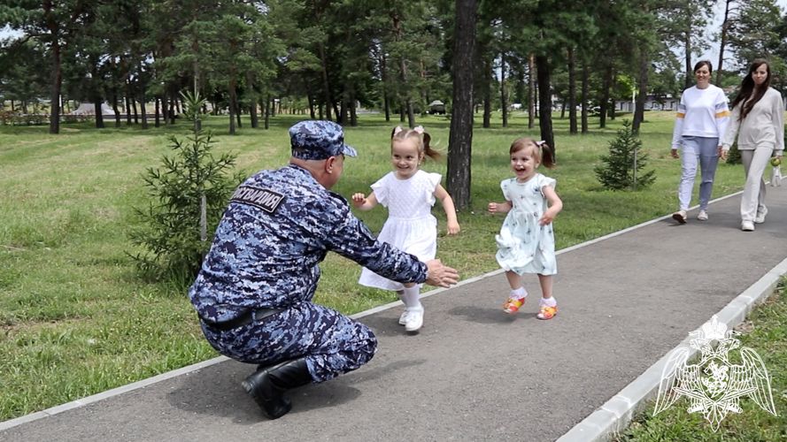 Надежный тыл семьи Смолиных: как спорт объединил сердца 
