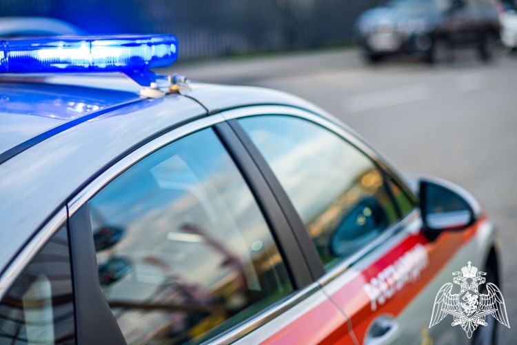 В Сочи сотрудники Росгвардии задержали мужчину, разыскиваемого по подозрению в незаконном обороте наркотиков