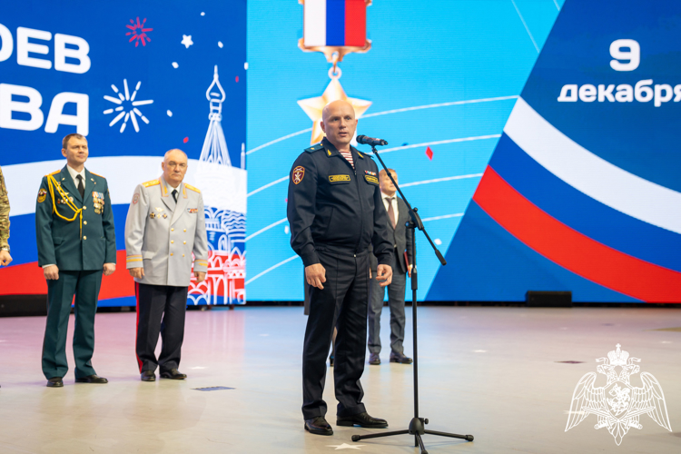 Воспитанники учебных заведений Росгвардии выступили на кадетском балу, посвященном Дню Героев Отечества 