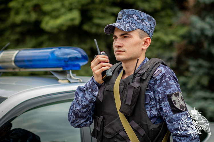 Хищение товаров из строительного гипермаркета пресекли росгвардейцы в Краснодаре