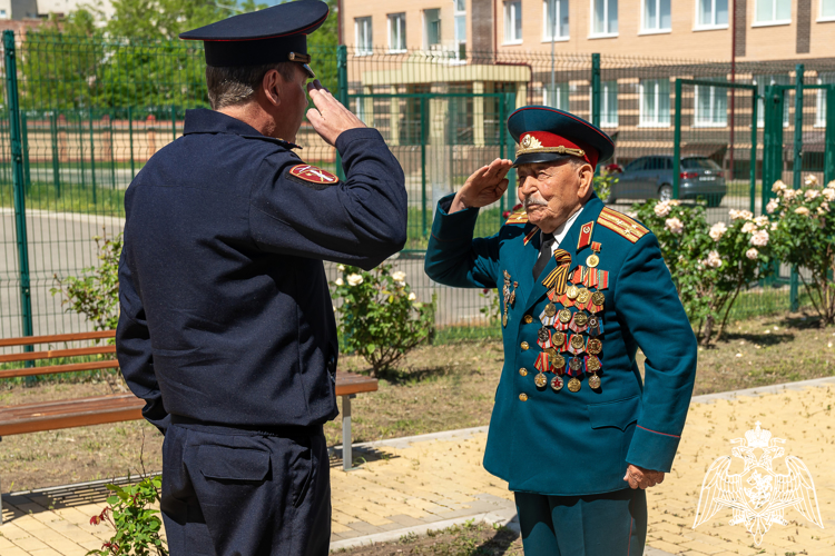 В Краснодаре росгвардейцы присоединились к ведомственной патриотической акции «Эстафета подвига»