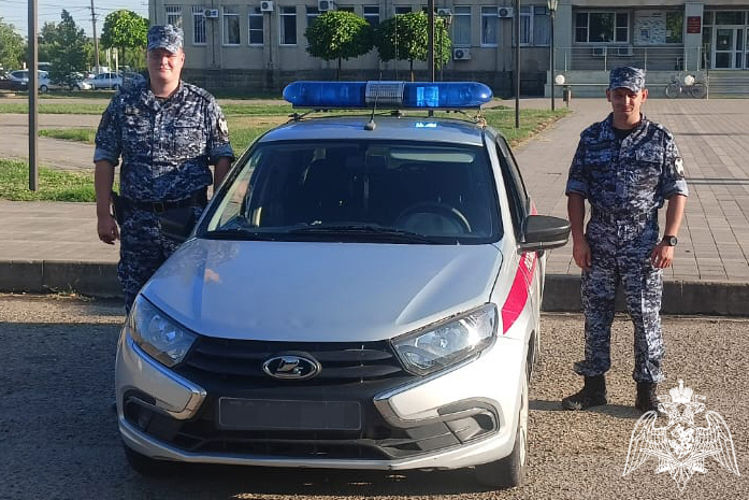 Тонувшего в реке мужчину спасли росгвардейцы на Кубани