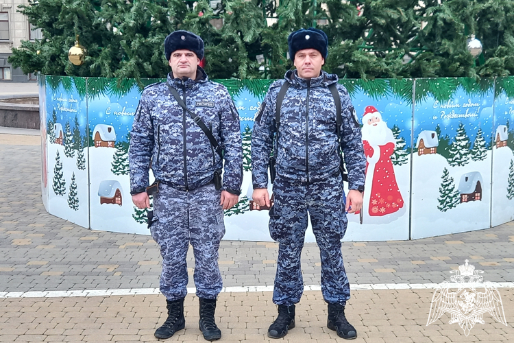 Росгвардейцы нашли и вернули матери потерявшегося ребенка в Краснодаре