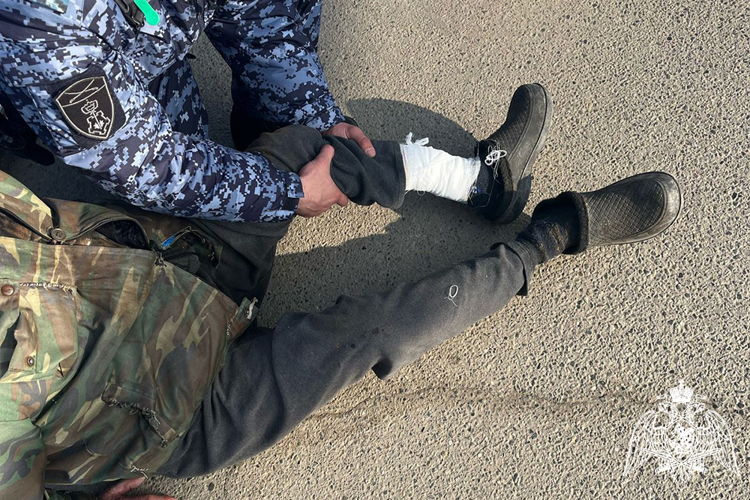 В Калининской сотрудники Росгвардии оказали помощь пожилому мужчине с переломом ноги
