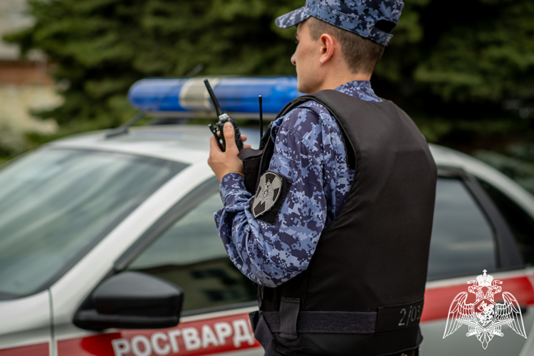 Сотрудники Росгвардии задержали мужчину по подозрению в хищении личных вещей у пациента больницы в Анапе