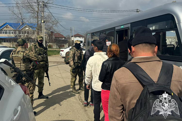 В Анапе при содействии Росгвардии провели масштабную профилактическую операцию 