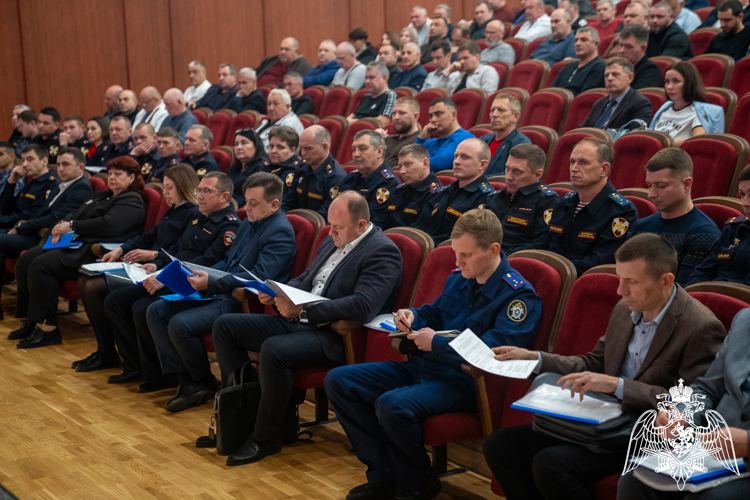 В Краснодаре Росгвардия рассмотрела вопросы обеспечения безопасности школ, здравниц и предстоящих массовых мероприятий 