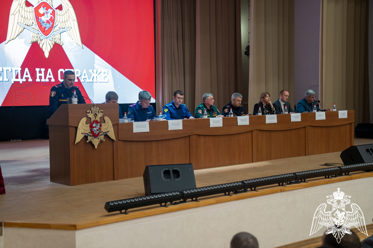 В Краснодаре Росгвардия рассмотрела вопросы обеспечения безопасности школ, здравниц и предстоящих массовых мероприятий 