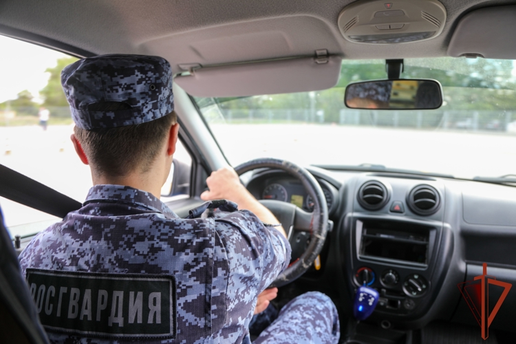 Кубанские росгвардейцы победили в окружном этапе конкурса «Лучший по профессии»