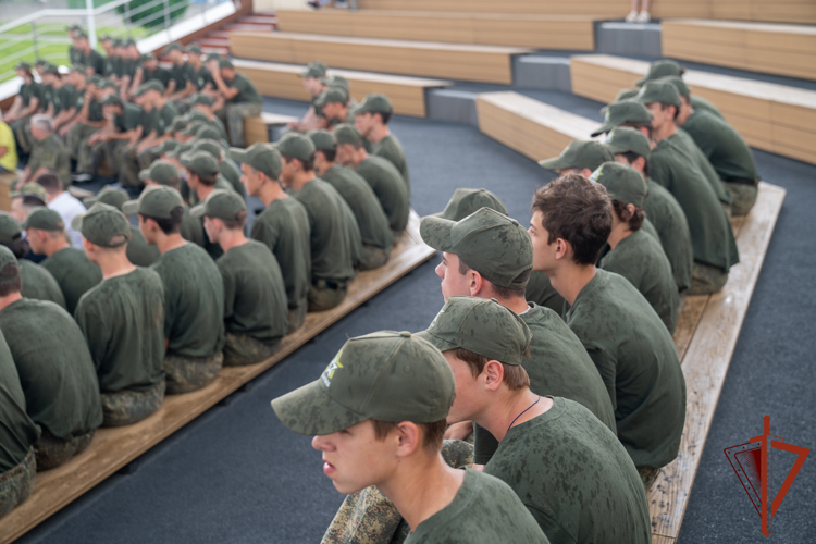 На Кубани в Военно-патриотическом центре «Патриот» прошли «Каникулы с Росгвардией»